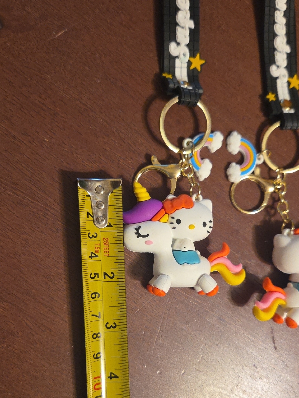 2.  3D Hello Kitty Keychains - Picture 4 of 4